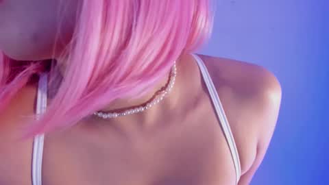 Maia online show from October 25, 1:22 pm