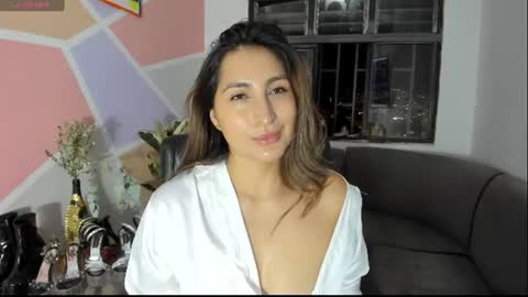   online show from August 8, 1:37 am
