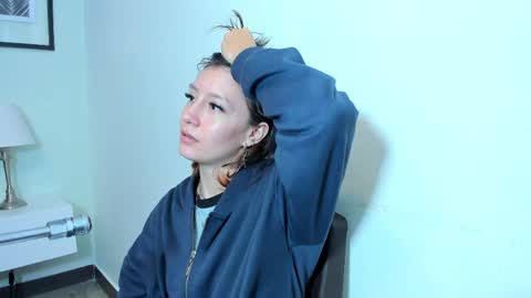 maibys online show from April 4, 4:08 am