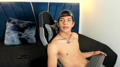 Snapshot of maicol_cum23 chatting on September 9, 4:07 pm maicol_cum23 online show from September 9, 4:07 pm