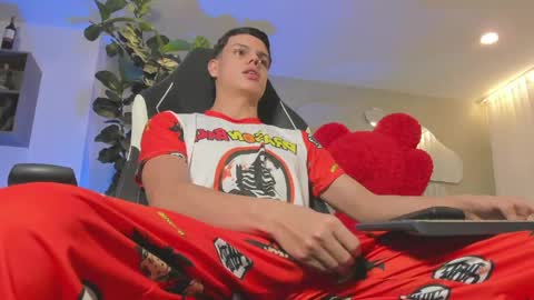 MAICOL  online show from April 22, 11:23 pm