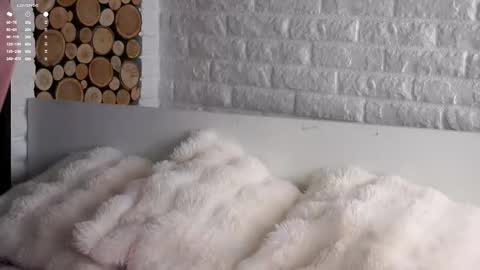 Snapshot of maidabuoy chatting on September 20, 1:52 am Lucy online show from September 20, 1:52 am