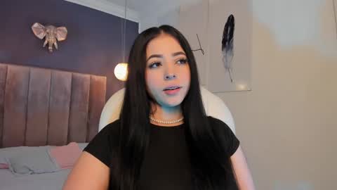 Snapshot of maiiitee_ chatting on March 9, 6:00 pm  Mait  online show from March 9, 6:00 pm