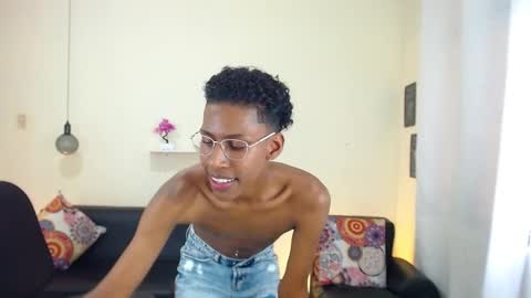 Snapshot of maiki18 chatting on February 28, 8:39 pm I am Maik online show from February 28, 8:39 pm