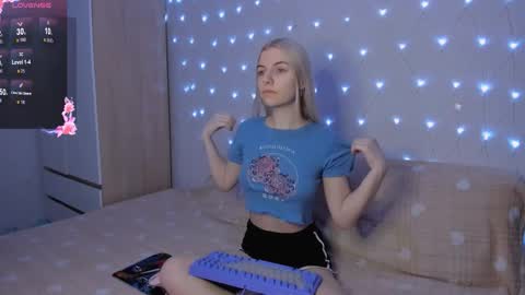 Your kitty online show from January 17, 3:05 am