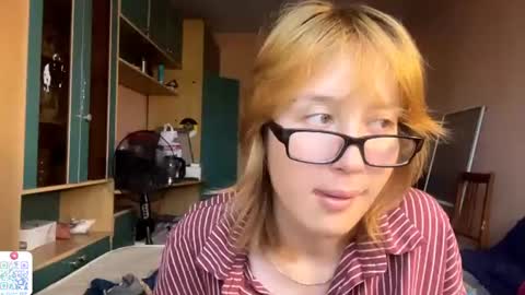 Evie online show from June 29, 3:45 pm