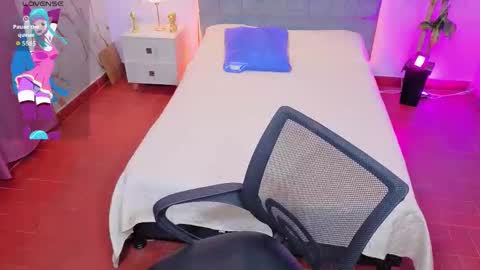 MAITE STONE1 online show from January 15, 3:48 am