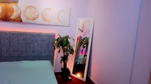 MAITE STONE1 online show from March 11, 3:42 am