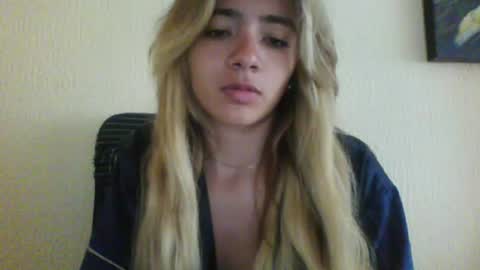majo_gomezz online show from January 8, 4:46 pm