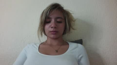 majo_gomezz online show from February 5, 12:03 am