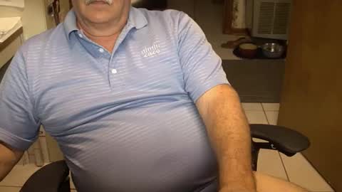Snapshot of majormike34 chatting on October 26, 5:45 pm majormike34 online show from October 26, 5:45 pm