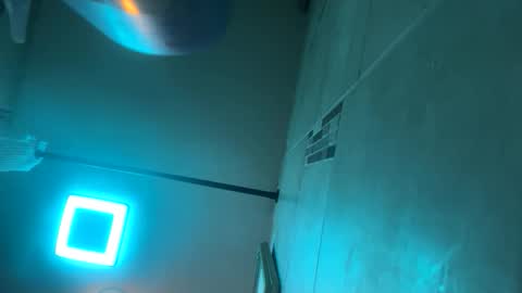 make1upthen online show from April 20, 10:40 am