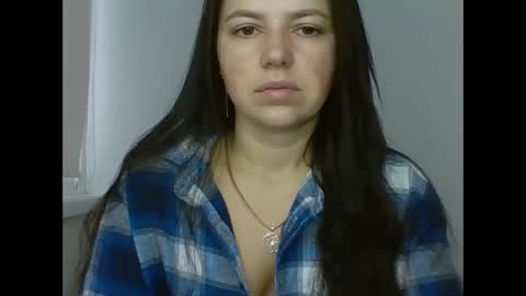 make_mesmile online show from November 10, 7:00 am