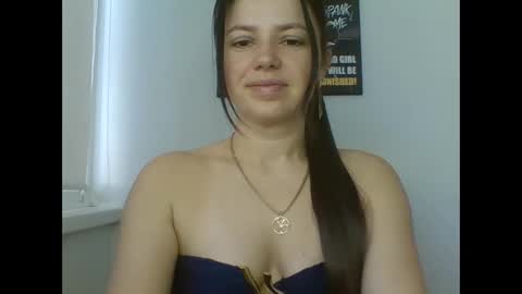 make_mesmile online show from March 10, 7:02 am