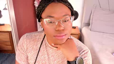 Snapshot of makena_gh chatting on September 30, 4:34 am makena online show from September 30, 4:34 am