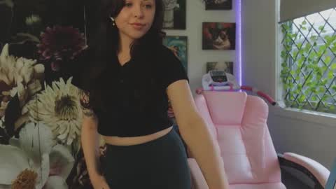 MakiyahBelle online show from September 18, 7:12 am