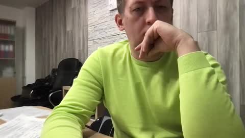 maksoffice online show from December 22, 9:27 am