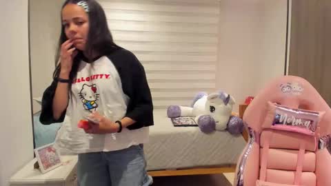 Mal Norma online show from March 6, 1:15 am