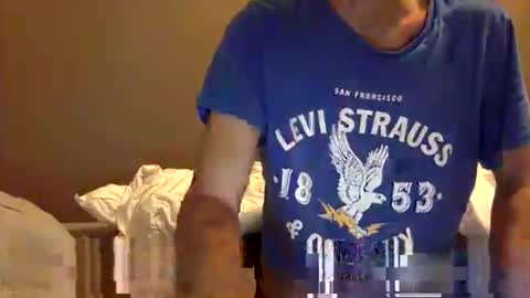 Snapshot of malefrench1 chatting on October 25, 4:46 am malefrench1 online show from October 25, 4:46 am