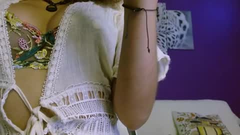 maliciasmith69 online show from May 26, 8:48 pm