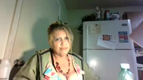 malinda702 online show from May 16, 4:31 am