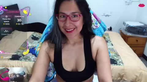 Snapshot of malishka_fox chatting on September 28, 1:47 am Malishka  online show from September 28, 1:47 am