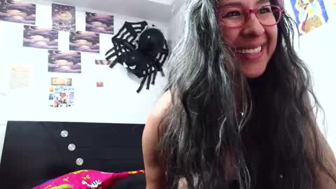 Snapshot of malishka_fox chatting on October 16, 3:28 am Malishka  online show from October 16, 3:28 am