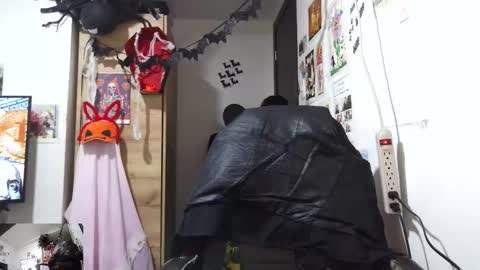Snapshot of malishka_fox chatting on October 23, 11:49 pm Malishka  online show from October 23, 11:49 pm