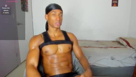 malkongarcia online show from October 3, 11:13 pm