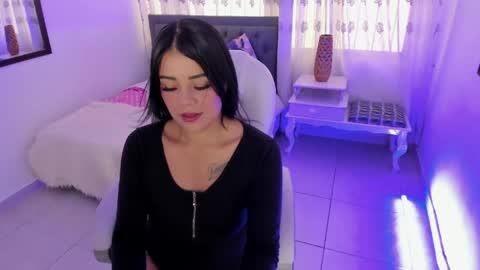 Mallorie online show from April 28, 6:01 pm