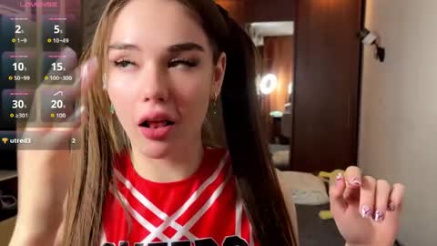 Jinny online show from April 2, 4:03 pm