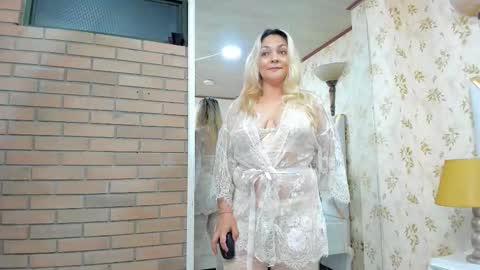 MalorySweet  online show from October 22, 2:08 pm