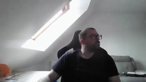 breton online show from December 29, 10:34 am