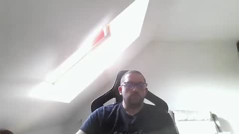 breton online show from February 12, 3:15 pm