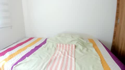 instagram  nueela   online show from March 21, 7:07 pm