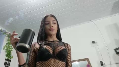 Mamakee online show from November 8, 3:42 am