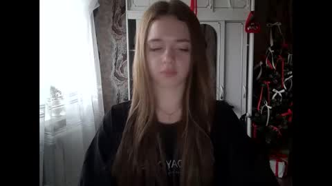 Mamie Trish online show from December 10, 9:44 am