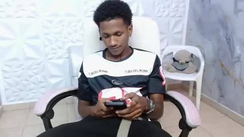 man_sant11 online show from April 13, 4:44 pm