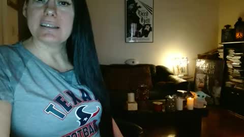 mandaloriangirlsfight online show from February 18, 8:52 pm