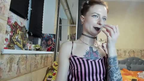 Mandy online show from April 18, 7:07 pm