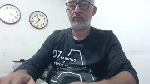 Manolito online show from December 16, 11:50 pm
