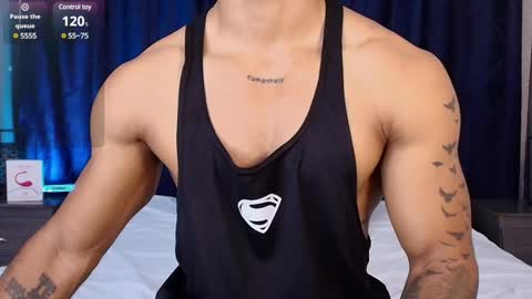 Snapshot of manolo_hot1 chatting on March 5, 2:45 pm Manolo Hot 1 online show from March 5, 2:45 pm