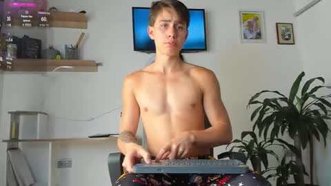 Snapshot of manucute_23_ chatting on October 10, 2:23 pm manucute 23 online show from October 10, 2:23 pm