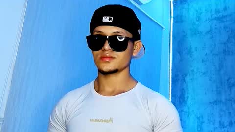 Manuel online show from February 1, 1:24 am