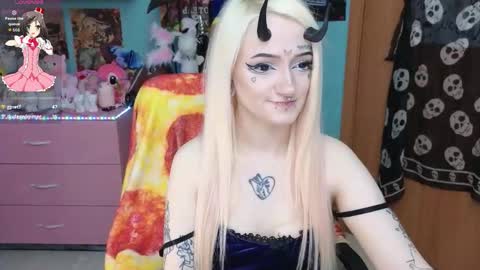 Manuela online show from March 13, 8:56 pm