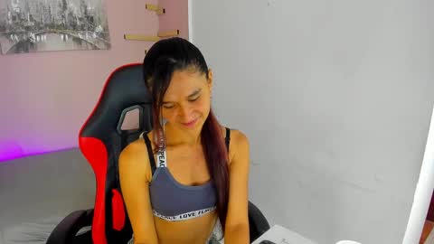 Snapshot of maraiah_petit chatting on September 26, 6:49 pm Mara online show from September 26, 6:49 pm
