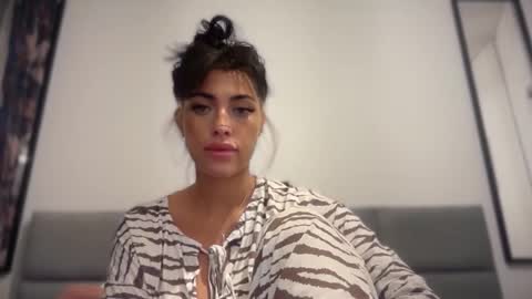 Marakuia online show from November 3, 7:04 pm