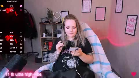 Sara online show from March 7, 2:34 pm