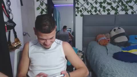 Snapshot of marcelo_m1lk chatting on September 23, 6:47 pm marcelo_m1lk online show from September 23, 6:47 pm