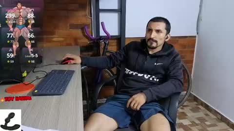 Snapshot of marckmuscle chatting on October 11, 4:39 am Marck Independent model online show from October 11, 4:39 am